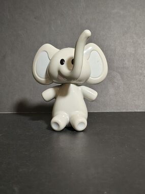 Melii Grey Elephant Pacifier Holder
